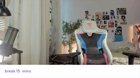 vivian_qwerty @ chaturbate on 20241018