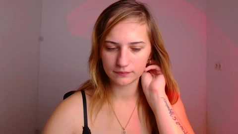 molly_lyyy @ chaturbate on 20241020