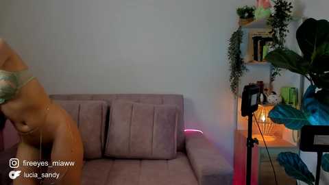 lucia_sandy @ chaturbate on 20241025