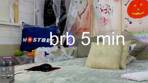 misss_viki @ chaturbate on 20241028