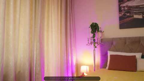 lorettelorenaa @ chaturbate on 20241029
