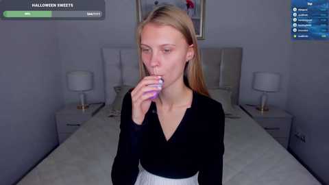 phoebepaw @ chaturbate on 20241030