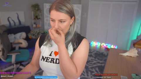 asiri_ocean @ chaturbate on 20241112