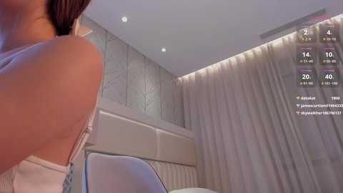 little_lolla18 @ chaturbate on 20241116