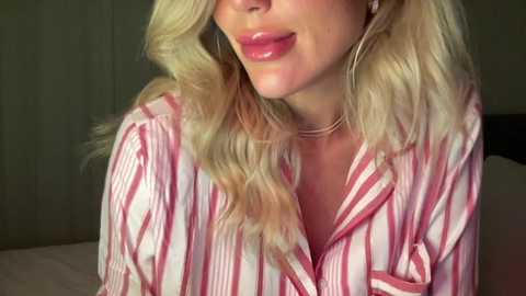iiivy_ @ chaturbate on 20241118