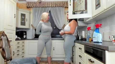 tunderose @ chaturbate on 20241118