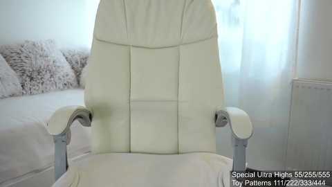 yournaughtypixie @ chaturbate on 20241119