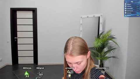 phoebepaw @ chaturbate on 20241120