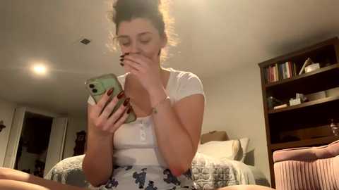 sexysilkyybaby @ chaturbate on 20241121