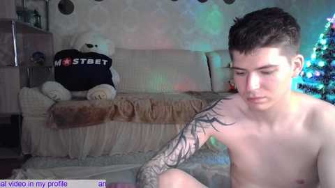 _pretty_fox_ @ chaturbate on 20241129