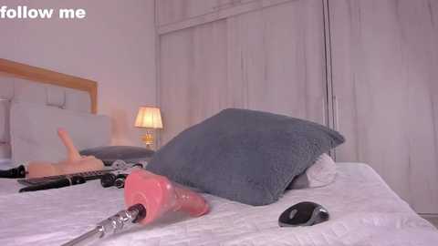 missjuliaa_ @ chaturbate on 20241130