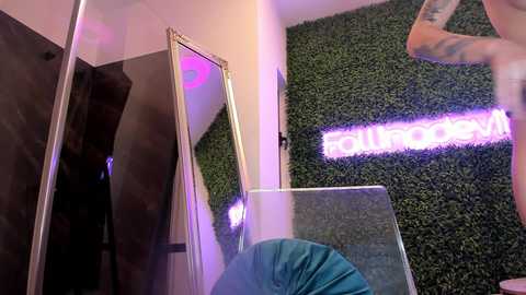 hotfallingdevil @ chaturbate on 20241201