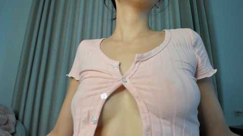 liavee @ chaturbate on 20241202