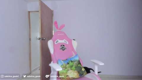 sabrina_geek @ chaturbate on 20241206