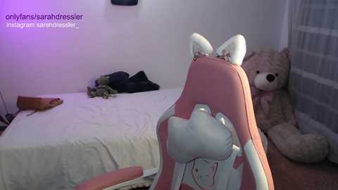 sarahdressler @ chaturbate on 20241226