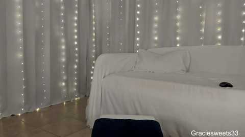 graciously3333 @ chaturbate on 20250608