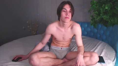 ethanames @ chaturbate on 20250619