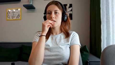 yours_maria1 @ chaturbate on 20250621