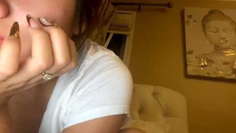 xochampagnemami @ chaturbate on 20250625