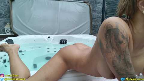 lenna_godess @ chaturbate on 20250629