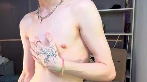 kessy_white