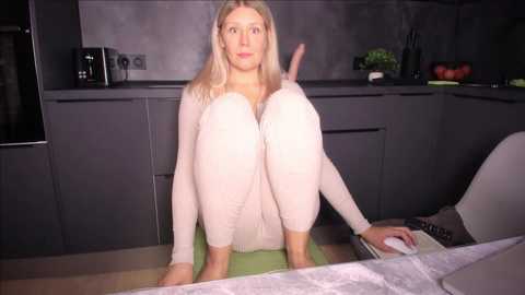 simply_sasha @ chaturbate on 20250806