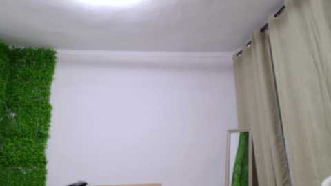 lorennameliyy @ chaturbate on 20250810