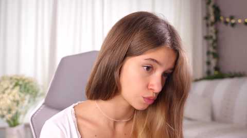 little_poetry @ chaturbate on 20250814