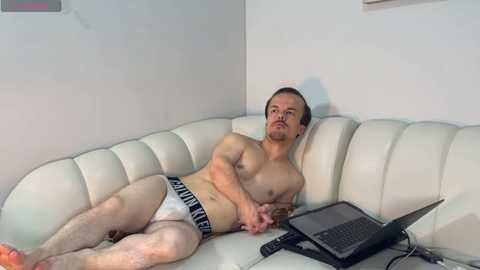 midgettripod1 @ chaturbate on 20250816