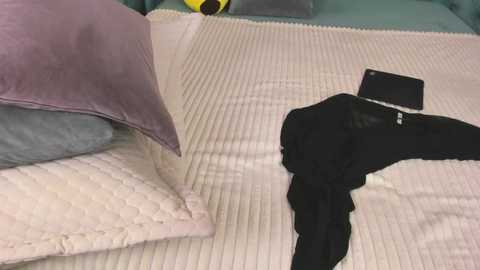 naughtyylory @ chaturbate on 20250824