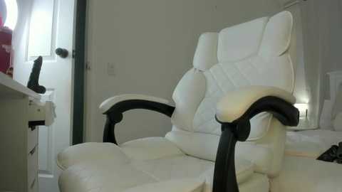 monslifex @ chaturbate on 20250825