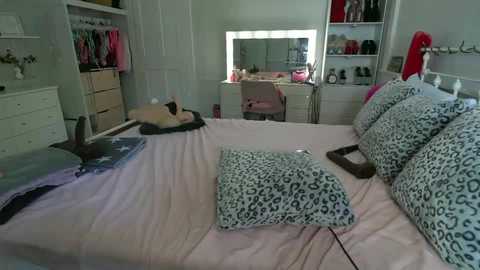 emmagray01 @ chaturbate on 20250827