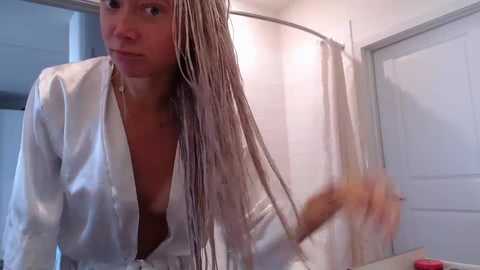 lilyyymonroee