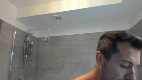 roberto4ever @ chaturbate on 20250904