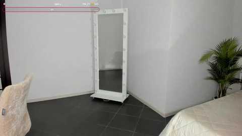 phoebepaw @ chaturbate on 20250905