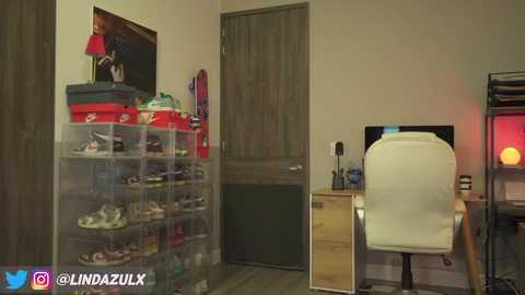 lindabluee @ chaturbate on 20250907