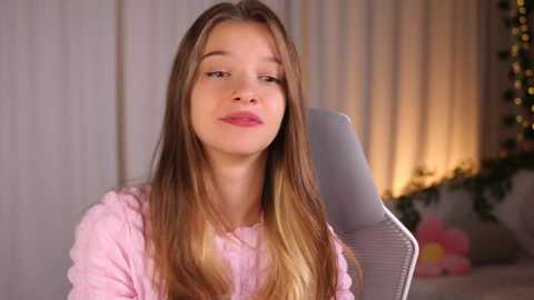 little_poetry @ chaturbate on 20250916