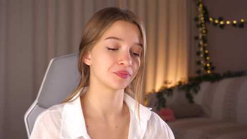 little_poetry @ chaturbate on 20250917