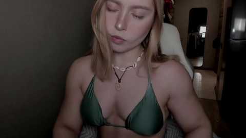 vanillalivitski @ chaturbate on 20250918