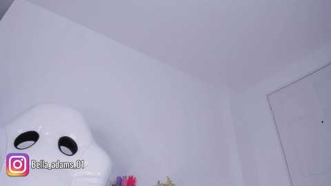 bella_adams_