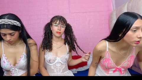 petitestrawberry18 @ chaturbate on 20250925