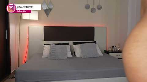 danteestone @ chaturbate on 20251007