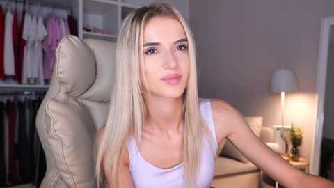 entya @ chaturbate on 20251007