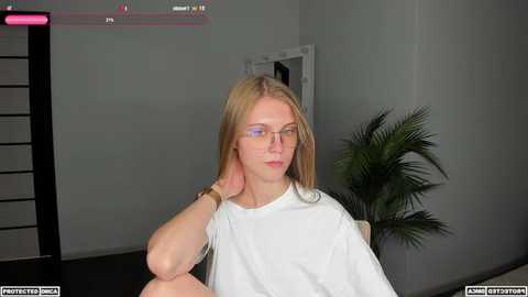 phoebepaw @ chaturbate on 20251010