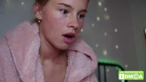 roxxxie_reid @ chaturbate on 20251017