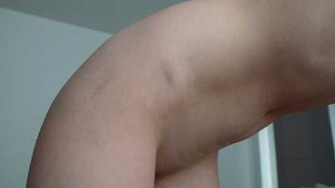 gloriamillss @ chaturbate on 20251018