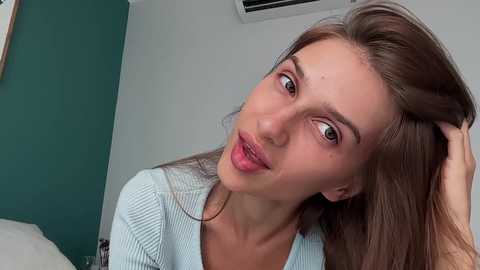 blair_foxxxy @ chaturbate on 20251020