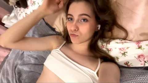 yaniraekberg @ chaturbate on 20251020