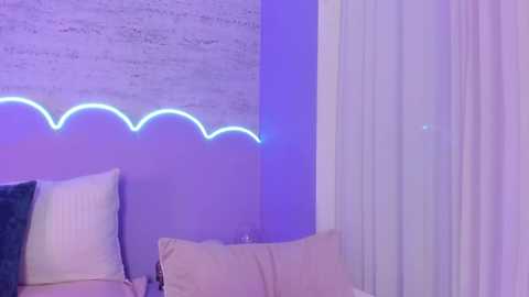 lilou_albrecht @ chaturbate on 20251023