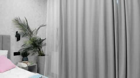 molly_555 @ chaturbate on 20251023